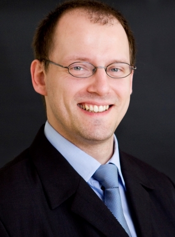 Dr.med.dent. Stefan Altendorfer Portrait vom Zahnarzt Dr. Altendorfer
